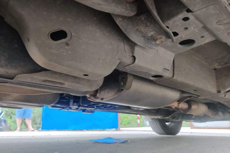 Used Chevrolet Captiva 2015 2.4L Two-Wheel Drive Urban Version 7 Seats Chassis Rear Right