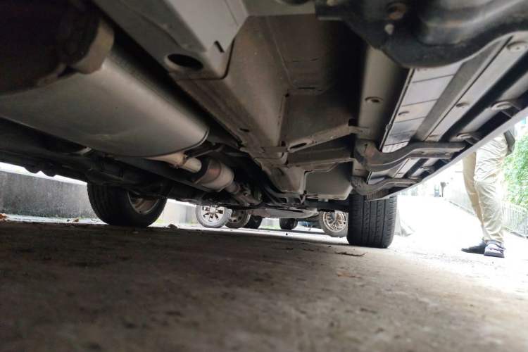 Used Chevrolet Captiva 2015 2.4L 4x4 Flagship Edition 7-Seater Chassis Rear Right