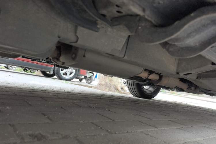 Used Chevrolet Captiva 2015 2.4L 4x4 Flagship Edition 7-Seater Chassis Rear Right