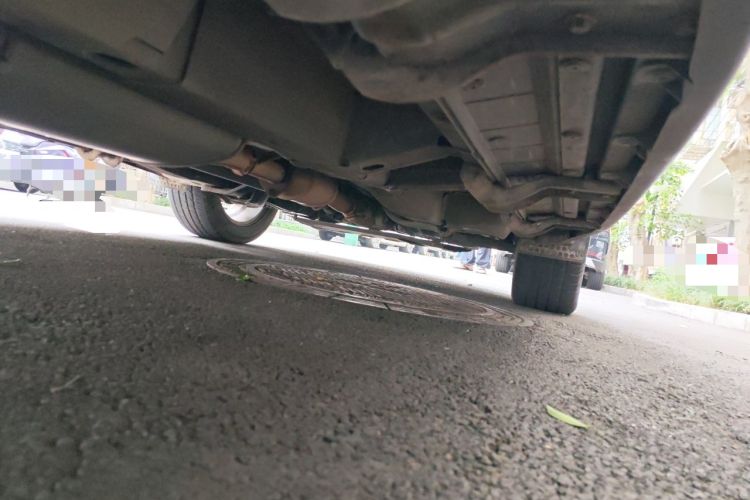 Used Chevrolet Captiva 2015 2.4L 4x4 Flagship Edition 7-Seater Chassis Rear Right