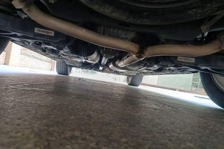 Used Chevrolet Captiva 2015 2.4L 4x4 Flagship Edition 7-Seater Chassis Rear