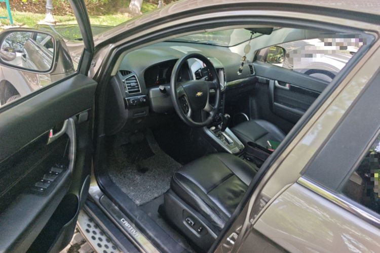 Used Chevrolet Captiva 2015 2.4L Two-Wheel Drive Urban Version 7 Seats Driver Seat