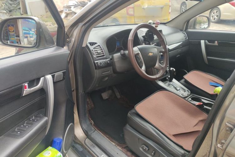 Used Chevrolet Captiva 2015 2.4L 4x4 Flagship Edition 7-Seater Driver Seat