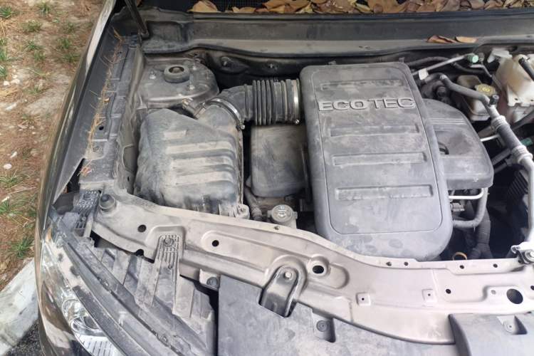Used Chevrolet Captiva 2015 2.4L 4x4 Flagship Edition 7-Seater Engine Bay Right