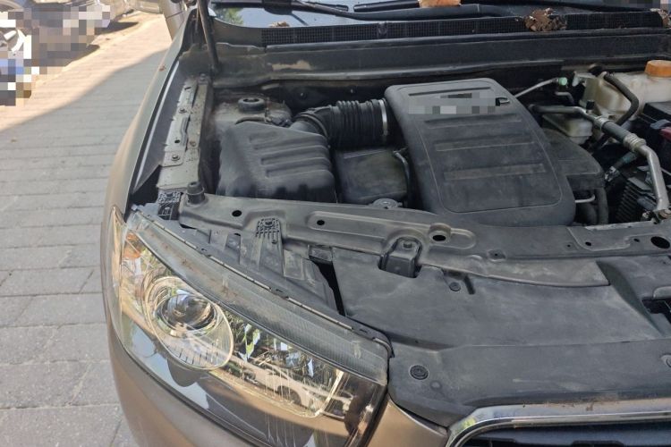Used Chevrolet Captiva 2015 2.4L 4x4 Flagship Edition 7-Seater Engine Bay Right