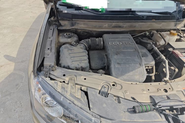 Used Chevrolet Captiva 2015 2.4L 4x4 Flagship Edition 7-Seater Engine Bay Right