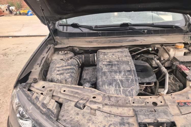 Used Chevrolet Captiva 2015 2.4L 4x4 Flagship Edition 7-Seater Engine Bay Right