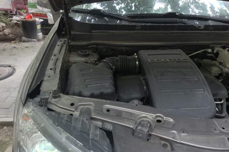 Used Chevrolet Captiva 2015 2.4L 4x4 Flagship Edition 7-Seater Engine Bay Right