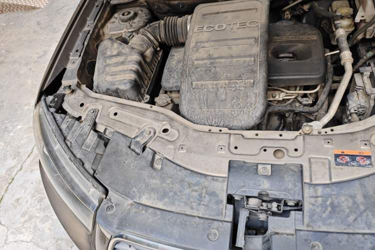 Used Chevrolet Captiva 2015 2.4L 4x4 Flagship Edition 7-Seater Engine Bay Right