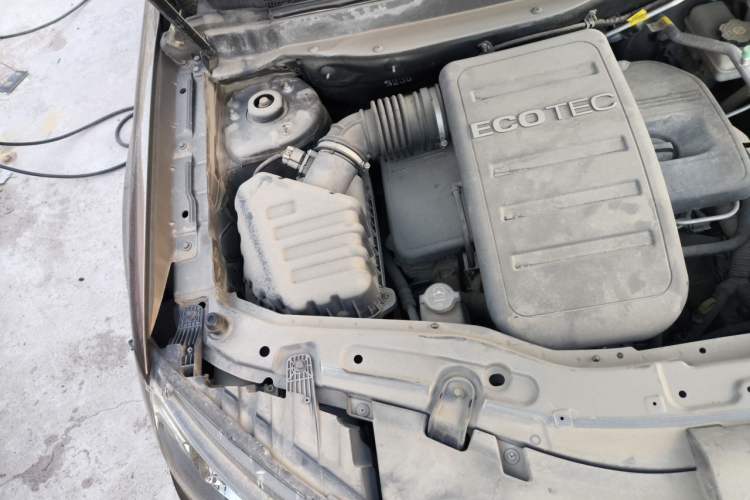 Used Chevrolet Captiva 2015 2.4L 4x4 Flagship Edition 7-Seater Engine Bay Right