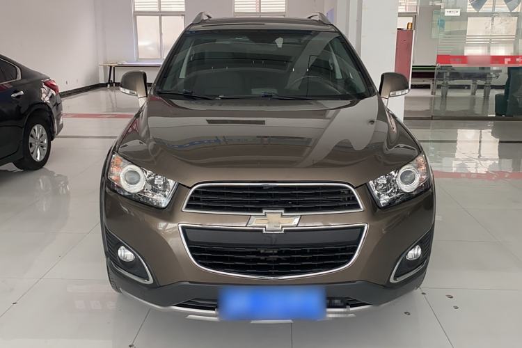 Used Chevrolet Captiva 2015 2.4L 4x4 Flagship Edition 7-Seater Exterior 1