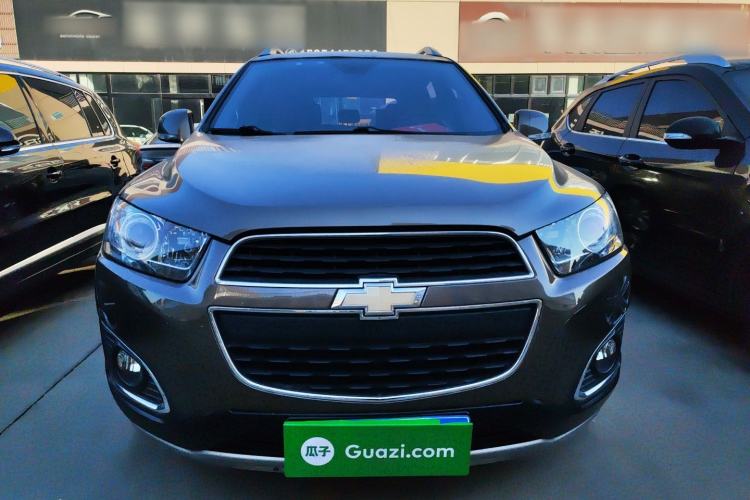 Used Chevrolet Captiva 2015 2.4L 4x4 Flagship Edition 7-Seater Exterior 1