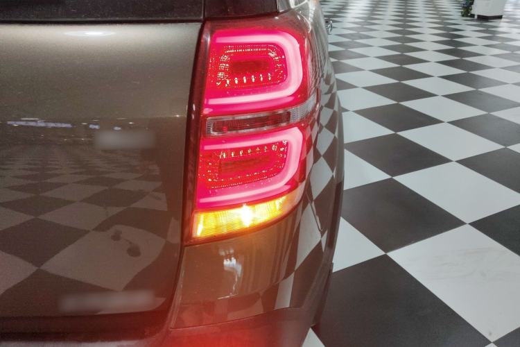 Used Chevrolet Captiva 2015 2.4L 4x4 Flagship Edition 7-Seater Exterior 2