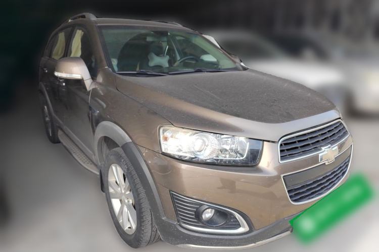 Used Chevrolet Captiva 2015 2.4L 4x4 Flagship Edition 7-Seater Exterior 2