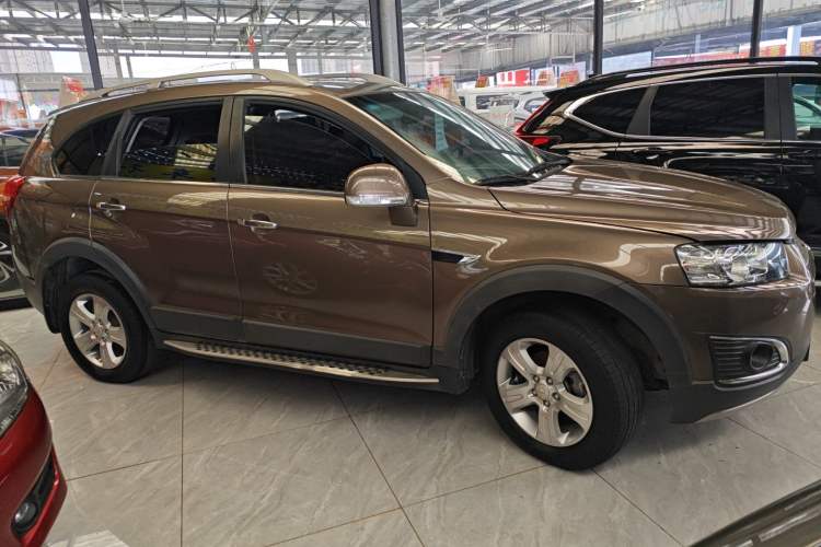 Used Chevrolet Captiva 2015 2.4L Two-Wheel Drive Urban Version 7 Seats Exterior 2