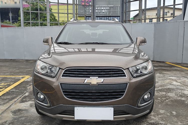 Used Chevrolet Captiva 2015 2.4L 4x4 Flagship Edition 7-Seater Exterior 3