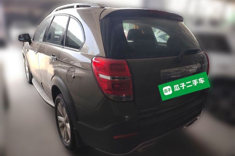 Used Chevrolet Captiva 2015 2.4L 4x4 Flagship Edition 7-Seater Exterior 3
