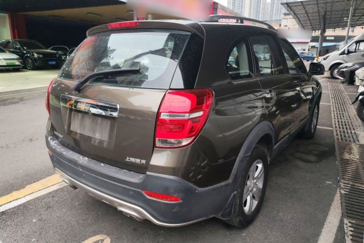 Used Chevrolet Captiva 2015 2.4L Two-Wheel Drive Urban Version 7 Seats Exterior 3