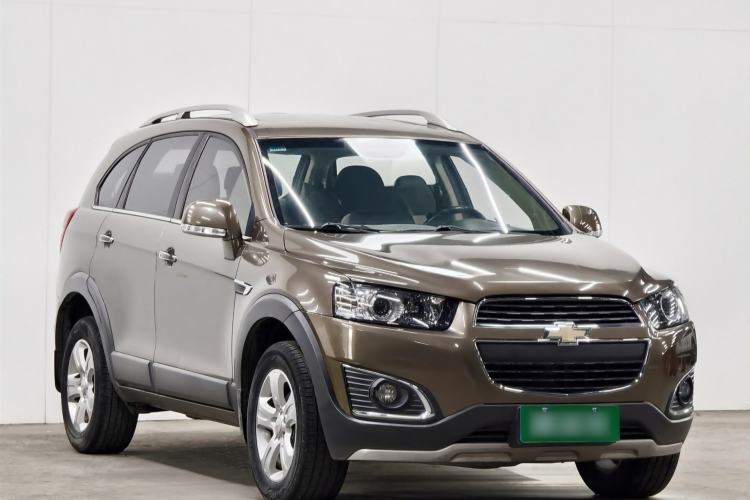 Used Chevrolet Captiva 2015 2.4L Two-Wheel Drive Urban Version 7 Seats Exterior 3