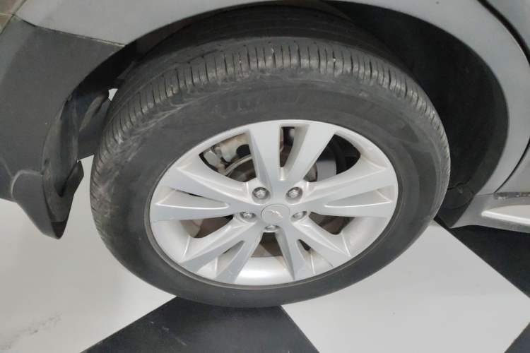 Used Chevrolet Captiva 2015 2.4L 4x4 Flagship Edition 7-Seater Exterior 4