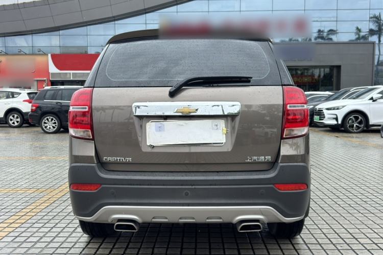 Used Chevrolet Captiva 2015 2.4L Two-Wheel Drive Urban Version 7 Seats Exterior 5