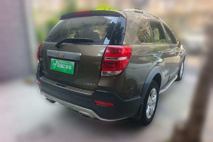 Used Chevrolet Captiva 2015 2.4L Two-Wheel Drive Urban Version 7 Seats Exterior 5