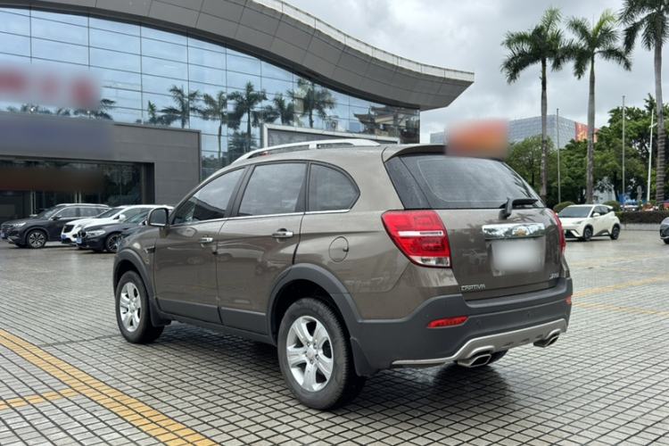 Used Chevrolet Captiva 2015 2.4L Two-Wheel Drive Urban Version 7 Seats Exterior 6