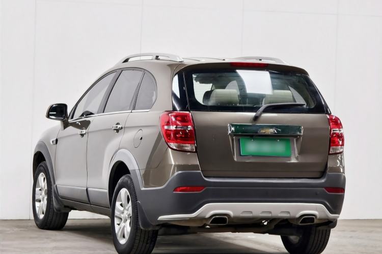 Used Chevrolet Captiva 2015 2.4L Two-Wheel Drive Urban Version 7 Seats Exterior 7
