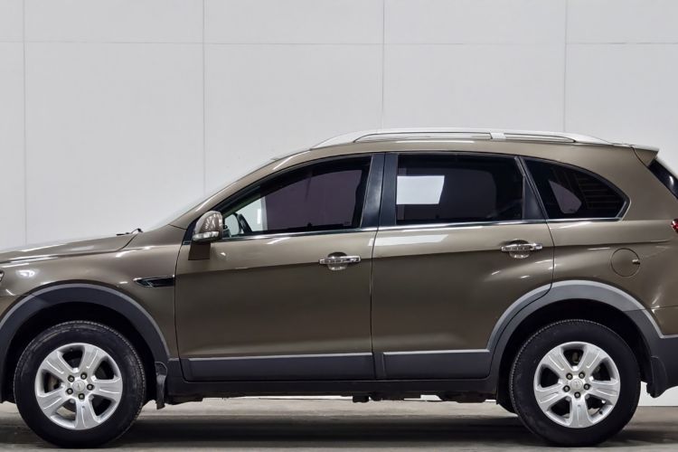 Used Chevrolet Captiva 2015 2.4L Two-Wheel Drive Urban Version 7 Seats Exterior 8