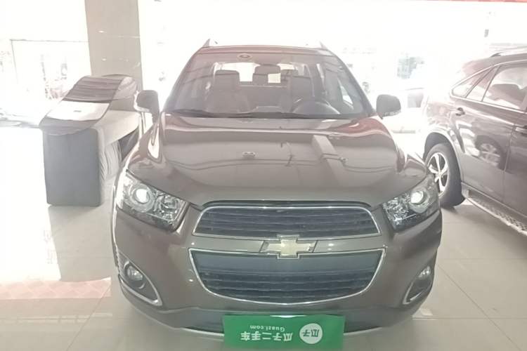 Used Chevrolet Captiva 2015 2.4L 4x4 Flagship Edition 7-Seater Front