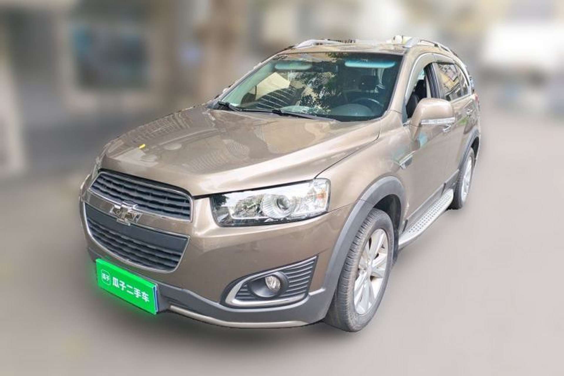 Used Chevrolet Captiva 2015 2.4L 4x4 Flagship Edition 7-Seater Front Left 45 Deg