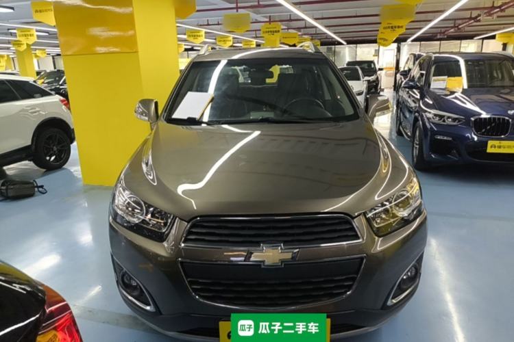Used Chevrolet Captiva 2015 2.4L Two-Wheel Drive Urban Version 7 Seats Front