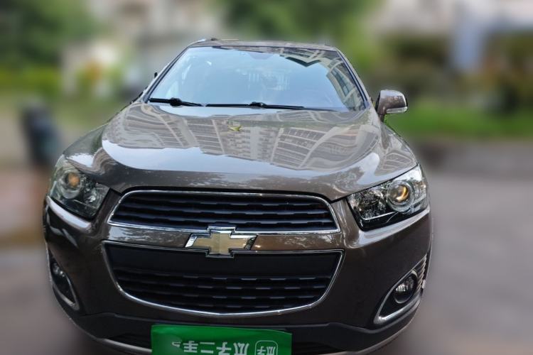 Used Chevrolet Captiva 2015 2.4L 4x4 Flagship Edition 7-Seater Front