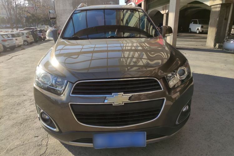 Used Chevrolet Captiva 2015 2.4L 4x4 Flagship Edition 7-Seater Front