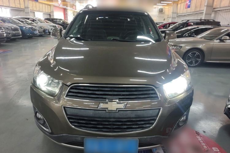 Used Chevrolet Captiva 2015 2.4L Two-Wheel Drive Urban Version 7 Seats Front