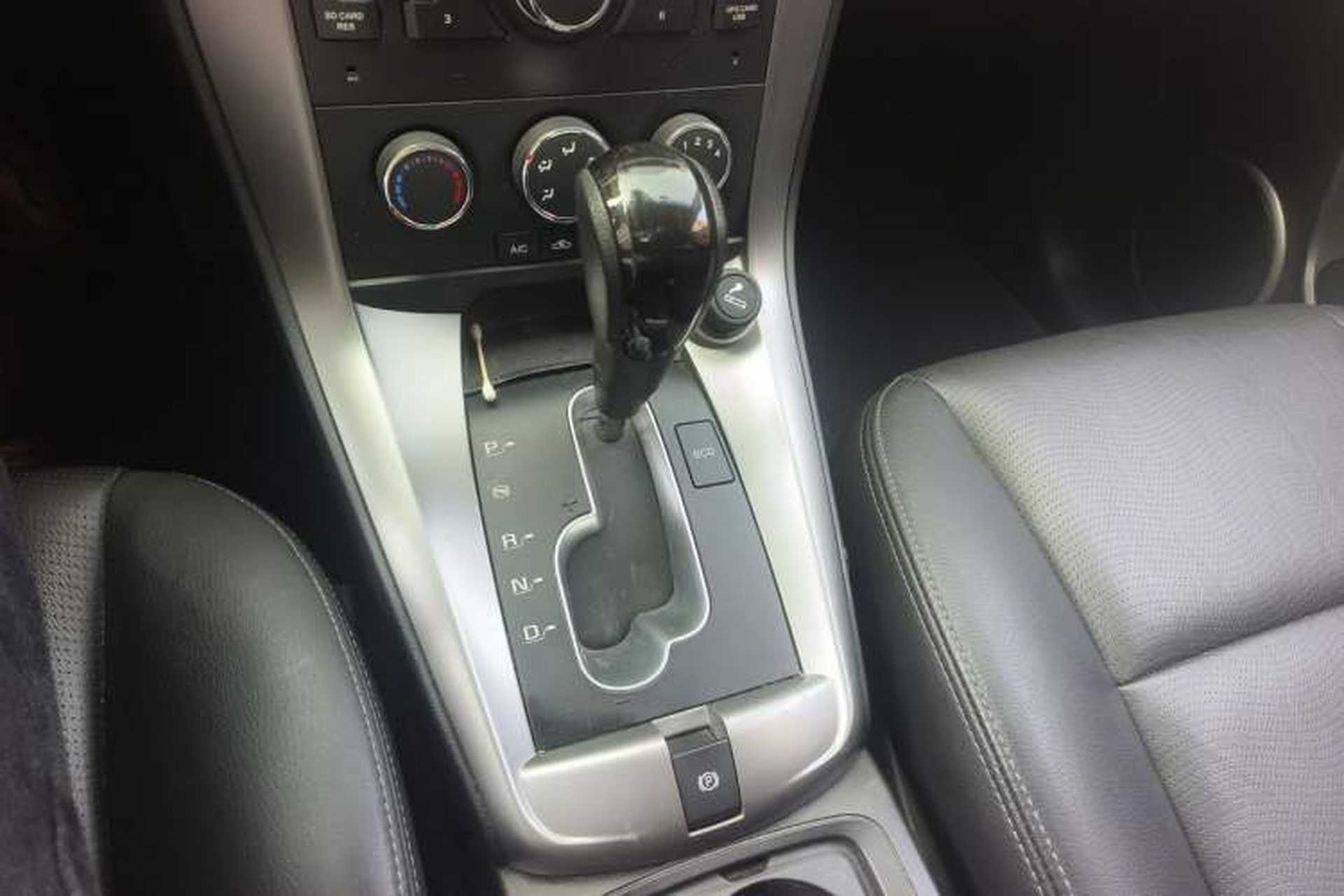Used Chevrolet Captiva 2015 2.4L Two-Wheel Drive Urban Version 7 Seats Gear Lever