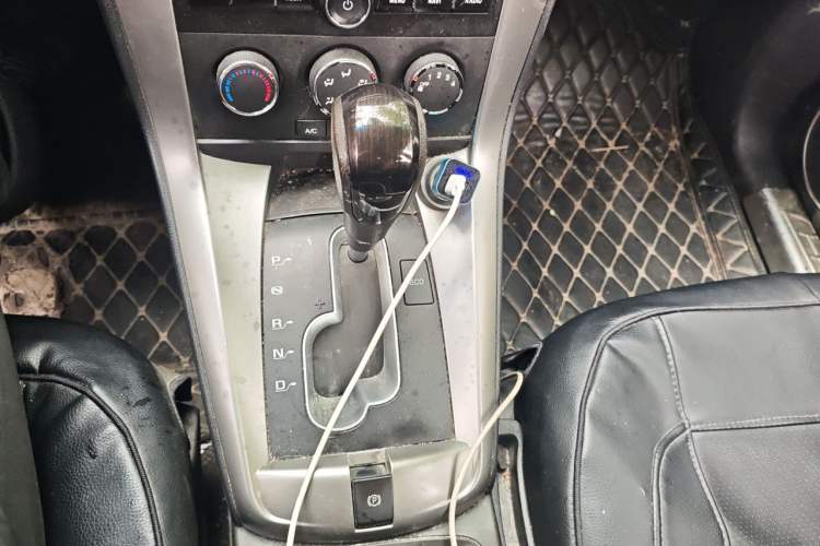 Used Chevrolet Captiva 2015 2.4L Two-Wheel Drive Urban Version 7 Seats Gear Lever