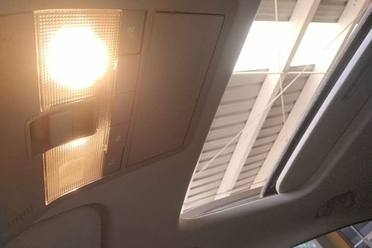 Used Chevrolet Captiva 2015 2.4L 4x4 Flagship Edition 7-Seater Headliner