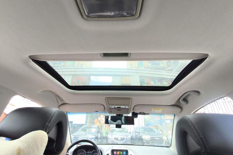Used Chevrolet Captiva 2015 2.4L 4x4 Flagship Edition 7-Seater Headliner