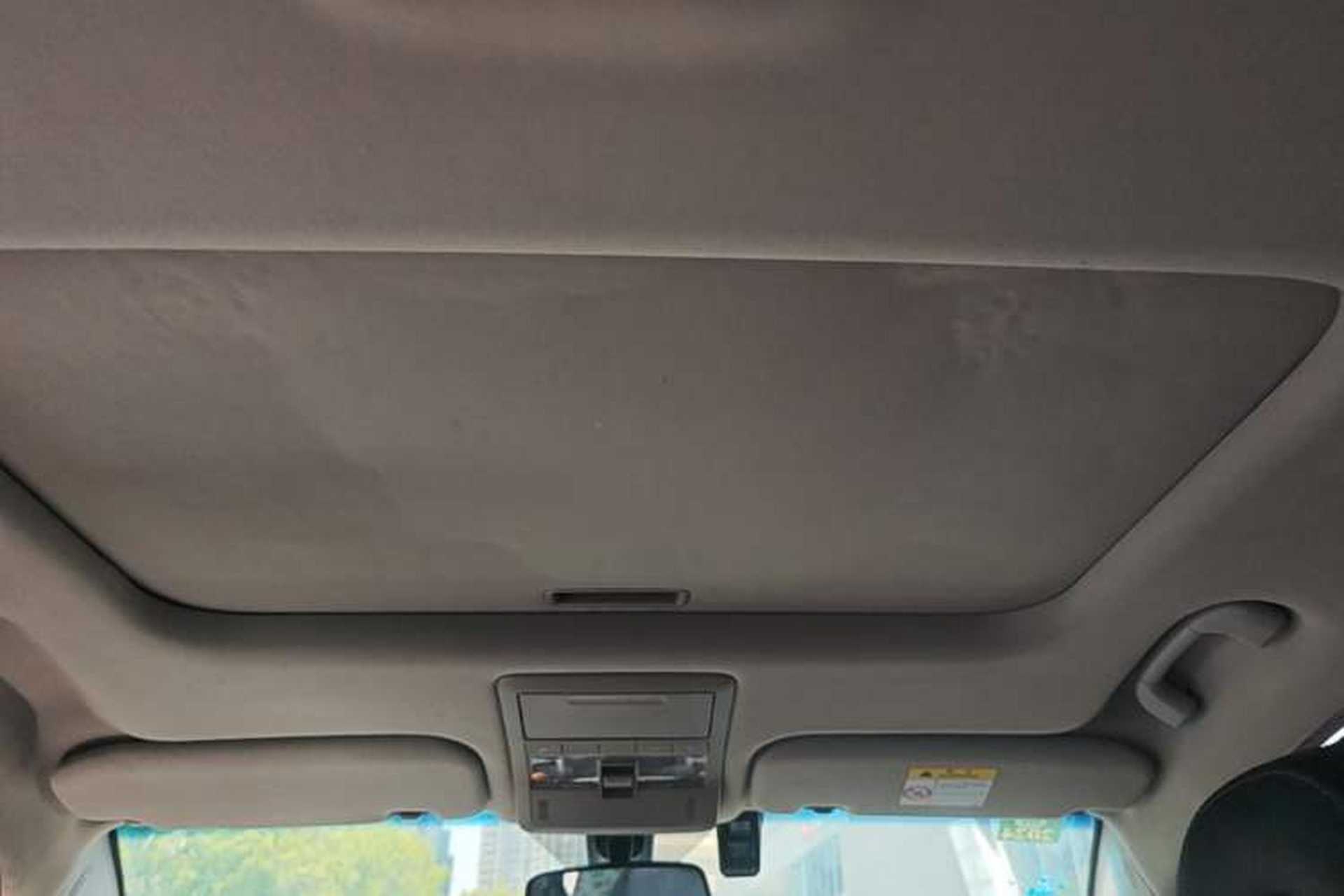Used Chevrolet Captiva 2015 2.4L 4x4 Flagship Edition 7-Seater Headliner