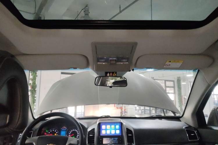 Used Chevrolet Captiva 2015 2.4L 4x4 Flagship Edition 7-Seater Headliner