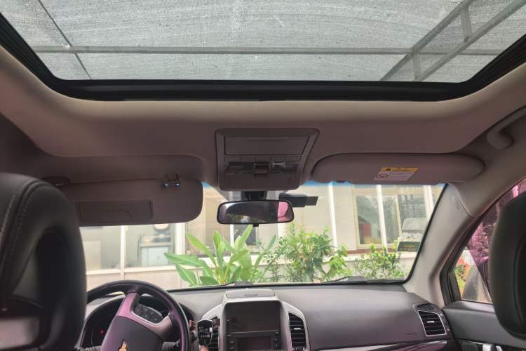 Used Chevrolet Captiva 2015 2.4L 4x4 Flagship Edition 7-Seater Headliner