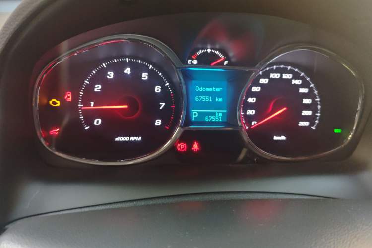 Used Chevrolet Captiva 2015 2.4L Two-Wheel Drive Urban Version 5 Seats Instrument Cluster
