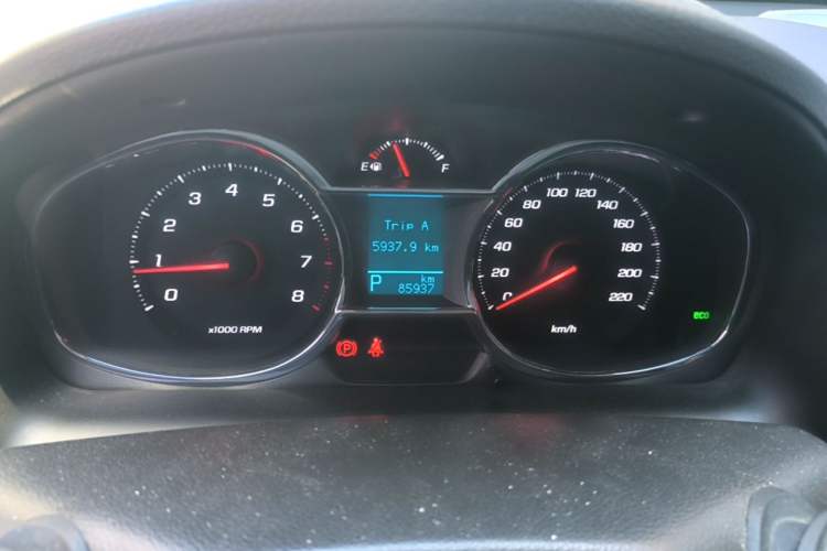 Used Chevrolet Captiva 2015 2.4L 4x4 Flagship Edition 7-Seater Instrument Cluster