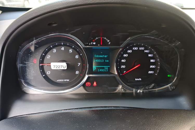 Used Chevrolet Captiva 2015 2.4L 4x4 Flagship Edition 7-Seater Instrument Cluster