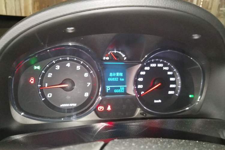 Used Chevrolet Captiva 2015 2.4L 4x4 Flagship Edition 7-Seater Instrument Cluster