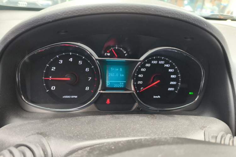 Used Chevrolet Captiva 2015 2.4L 4x4 Flagship Edition 7-Seater Instrument Cluster