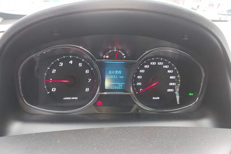 Used Chevrolet Captiva 2015 2.4L 4x4 Flagship Edition 7-Seater Instrument Cluster