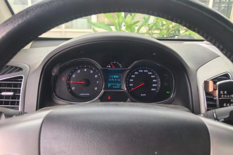 Used Chevrolet Captiva 2015 2.4L 4x4 Flagship Edition 7-Seater Instrument Cluster