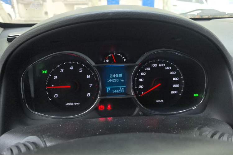 Used Chevrolet Captiva 2015 2.4L 4x4 Flagship Edition 7-Seater Instrument Cluster